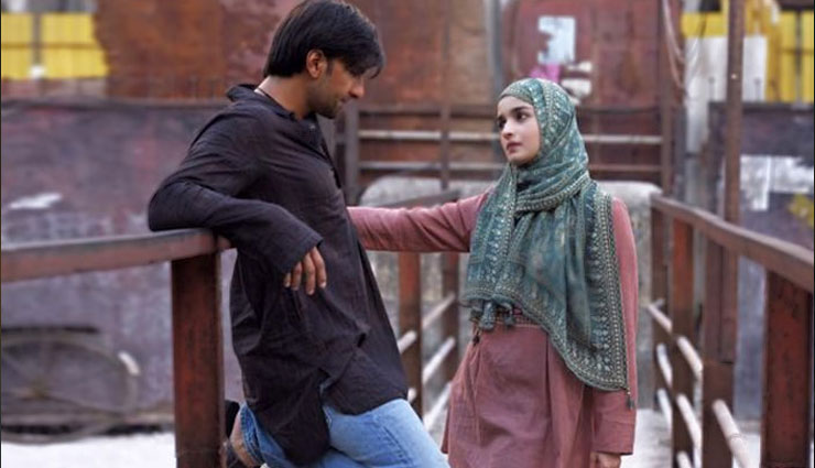 दर्शकों की पदचाप से गूंजे सिनेमाघर, बॉक्स ऑफिस पर ‘गली बॉय’ की बेहतरीन शुरूआत ranveer singh,alia bhatt,gully boy,gully boy first day box office,bollywood,bollywood news hindi,bollywood gossips hindi