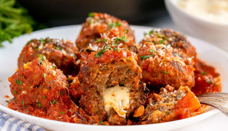 mozzarella cheese dishes,versatile cheese recipes,italian cuisine with mozzarella,fusion cheese dishes,mozzarella cheese flavors,cheesy recipes,melt-in-your-mouth dishes,creamy cheese dishes,mozzarella cheese cooking ideas,mozzarella cheese benefits,easy mozzarella cheese recipes,homemade mozzarella dishes,mozzarella cheese flavor profiles,mozzarella cheese cooking techniques,family-friendly mozzarella recipes