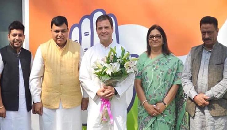 हिमाचल प्रदेश में बीजेपी को झटका, कांग्रेस में शामिल हुए पूर्व सांसद सुरेश चंदेल 