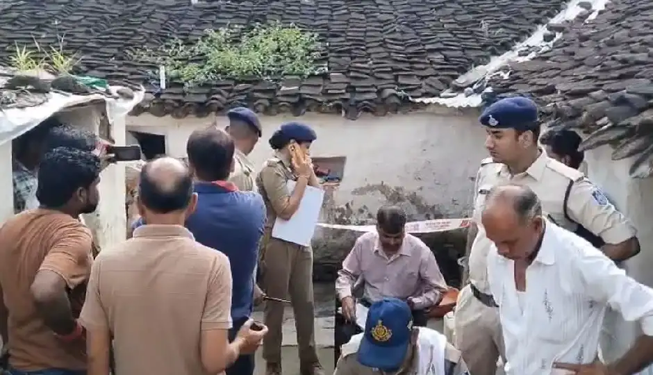 दमोह में एक ही परिवार के 4 लोगों की हत्या, पति ने पत्नी और तीन बच्चों पर कुल्हाड़ी से किया हमला; पुलिस हिरासत में आरोपी