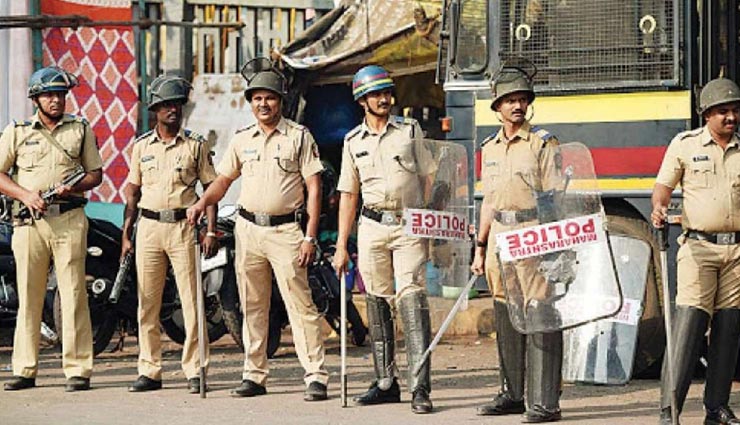इंदौर : वापस लिया गया पुलिसकर्मियों को केला उपलब्ध कराने का आदेश, पैसों की कमी बनी कारण 