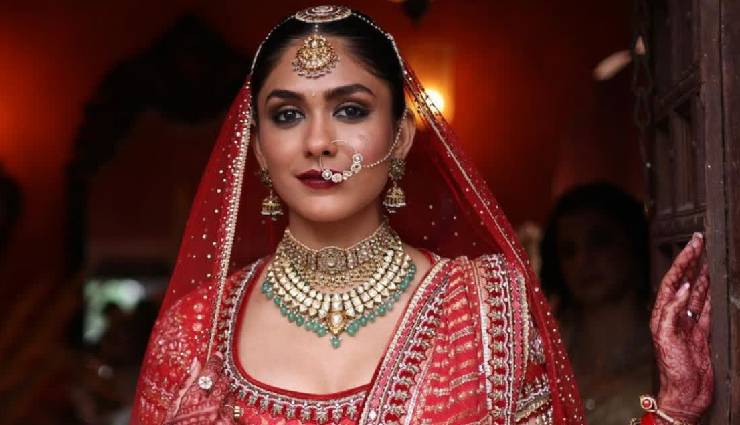 ‘मेड इन हेवन’ से दुल्हनों के लुक जारी, अथिया शेट्‌टी के रैम्प वॉक ने जीता पति लोकेश राहुल का दिल