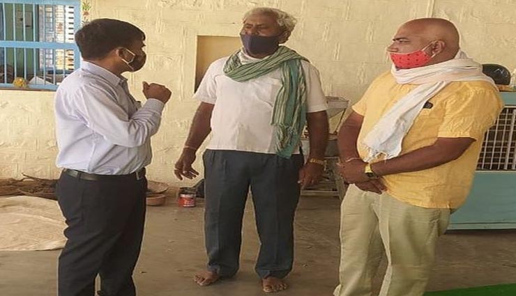 पाली : प्रशासन की पाबंदी के बावजूद लगातार हो रहे मृत्युभोज, तहसीलदार ने छापा मार लगाया 51 हजार का जुर्माना