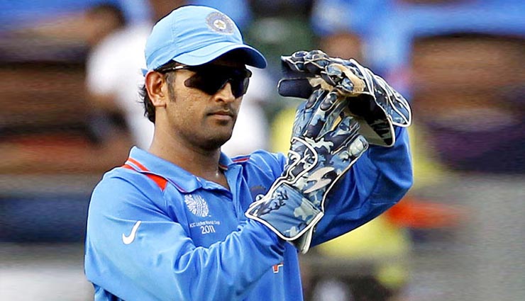 amazing cricket world record by indian players,sachin tendulkar,rohit sharma,ms dhoni,irfaan pathan,rahul dravid,bapu nadkarni