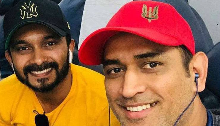 icc world cup 2019,dhoni gloves,para wings insignia,mahendra singh dhoni,ms dhoni