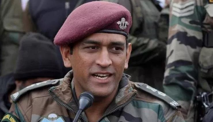 ms dhoni independance day,ms dhoni 15 august,ms dhoni leh ladakh,ms dhoni,ms dhoni news in hindi,news,news in hindi