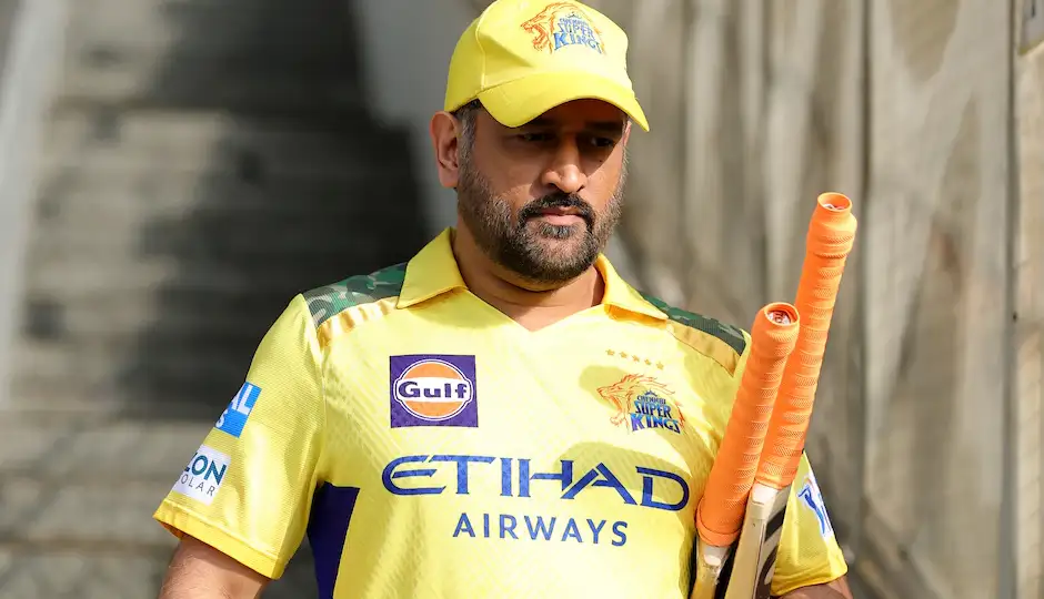 IPL 2026: धोनी की चोट पर बढ़ा सस्पेंस, टीम से दूर रहने का फैसला; क्या है इसके पीछे की असली वजह?