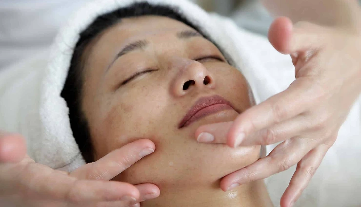 acne scar remedies,olive oil for acne scars,glowing skin tips,oily skin care,natural acne scar treatment,home remedies for acne scars,skincare routine with olive oil,fade acne scars naturally,scar removal tips,acne treatment for women