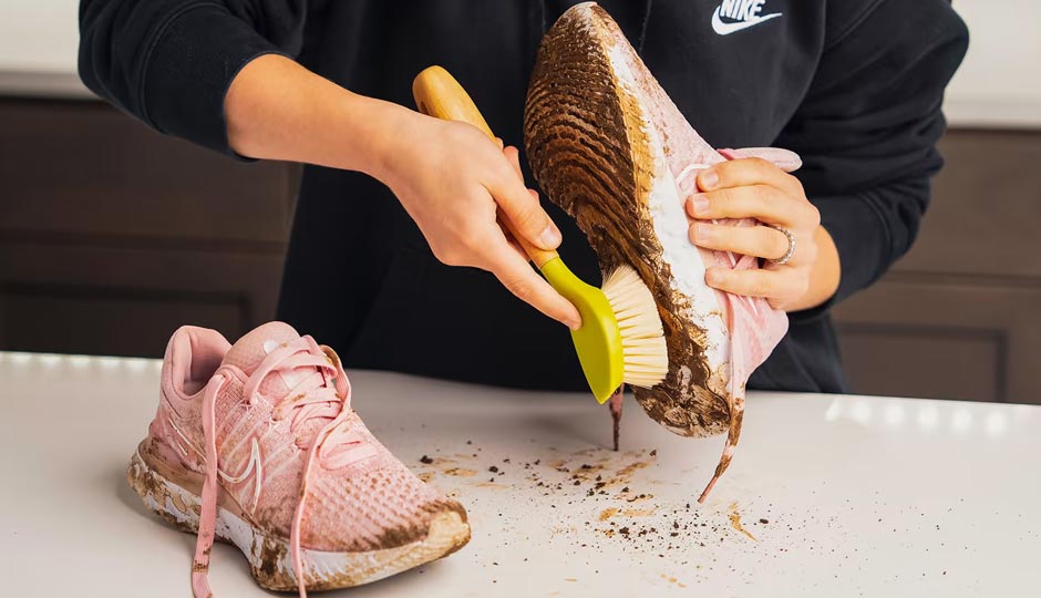 7 Tips To Remove Mud Stains from Shoes