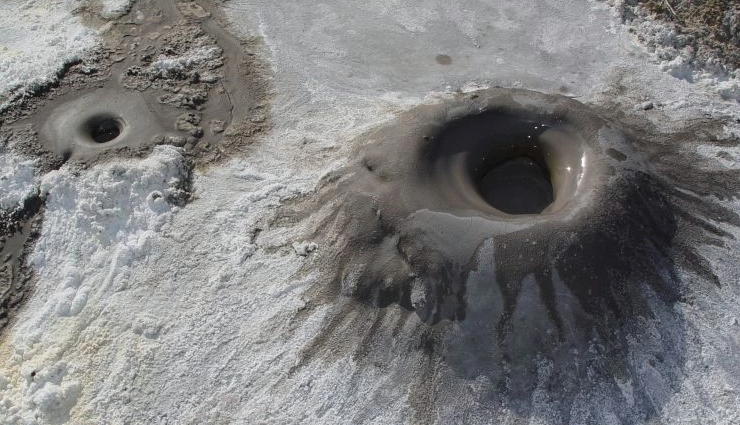 andaman and nicobar islands,marine life exploration,havelock island scuba diving,coral reefs adventure,trekking in emerald forests,mount harriet national park trails,saddle peak trek,diglipur island adventures,cellular jail history,port blair heritage sites,light and sound show,mud volcanoes exploration,baratang island excursions,volcanic heritage tour,limestone caves spelunking,stalactites and stalagmites discovery,thrill-seeking activities,andaman adventure tourism,unique natural wonders,thrillophilia andaman tours