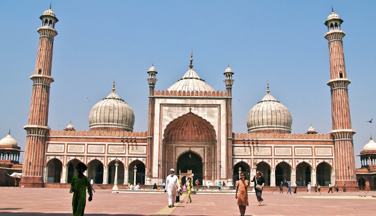 famous mughal monuments in india,monuments in india,india,taj mahal,agra,red fort,delhi,buland darwaza,fatehpur sikri,jama masjid,agra fort,humayuns tomb