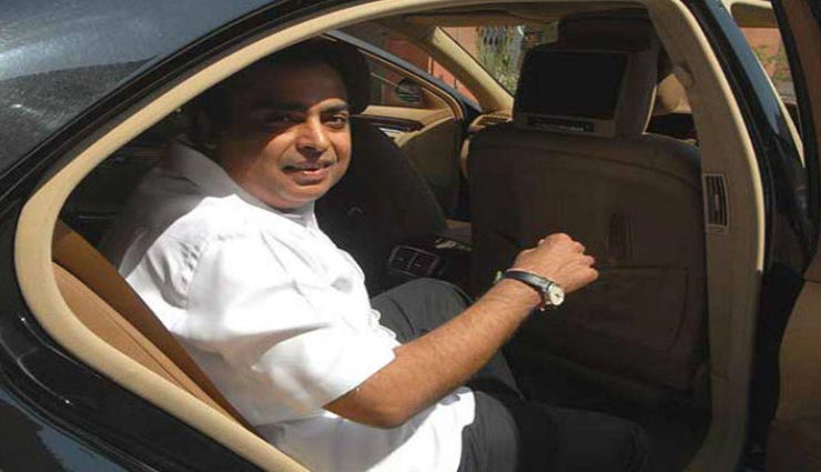 mukesh ambani,mukesh ambani unique car,features of mukesh ambani unique car,mukesh ambani bmw 760li