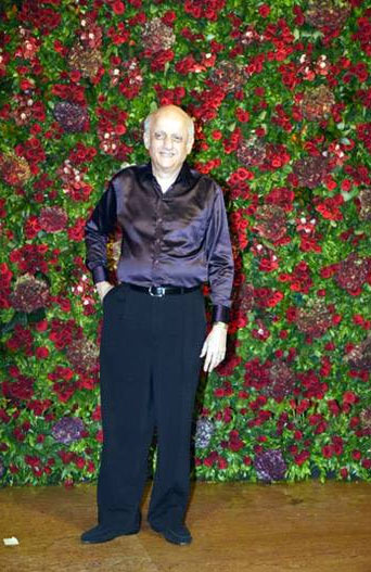 ब्लैक सूट में रणवीर और रेड गाउन में दीपिका, कमाल की लग रही थी इनकी जोड़ी, देखे तस्वीरें bollywood,deepika padukone,ranveer singh,deepika ranveer reception,deepika padukone reception party pics