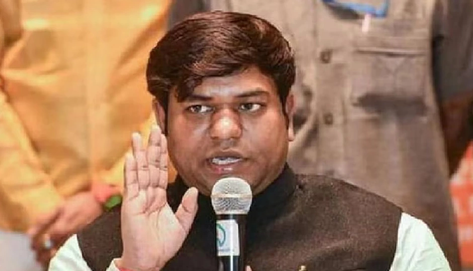 ‘उन्हें आखिर किस बात की परेशानी है?’ — डिप्टी सीएम पद को लेकर मुकेश सहनी ने NDA पर साधा निशाना