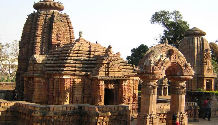 bubaneshwar,lingaraj temple,parsurameswar temple,mukteswara temple,vaital deul temple,raja rani temple,holidays,travel
