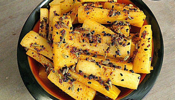 खाने का स्वाद बढाता है 'मूली का अचार', बनाए घर पर बड़ी आसानी से #Recipe खाने का स्वाद बढाता है 'मूली का अचार', बनाए घर पर बड़ी आसानी से #Recipe