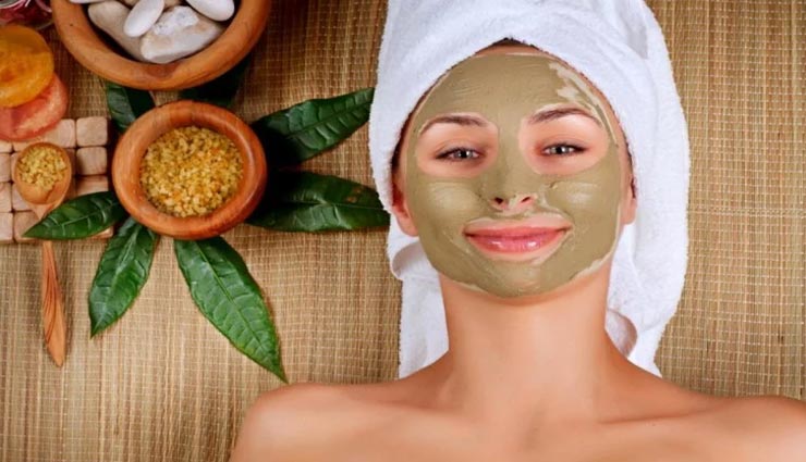 कहीं आप भी तो नहीं करती मुल्तानी मिट्टी का इस्तेमाल, जान लें ये नुकसान 