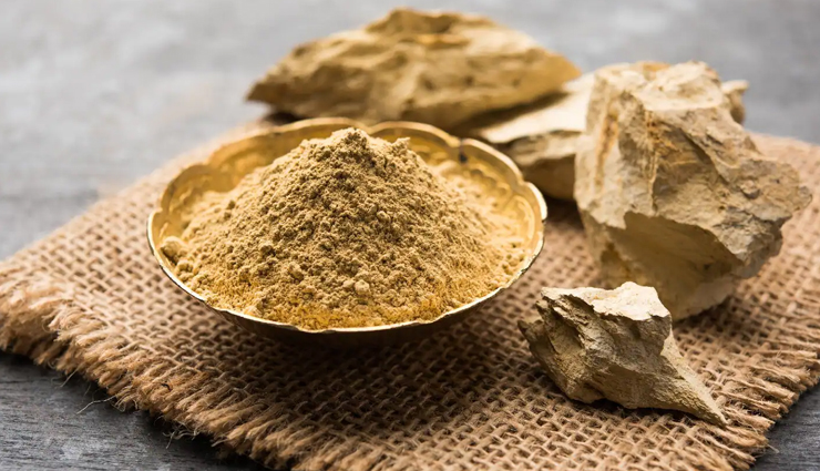 5 Amazing Health Benefits of Consuming Multani Mitti