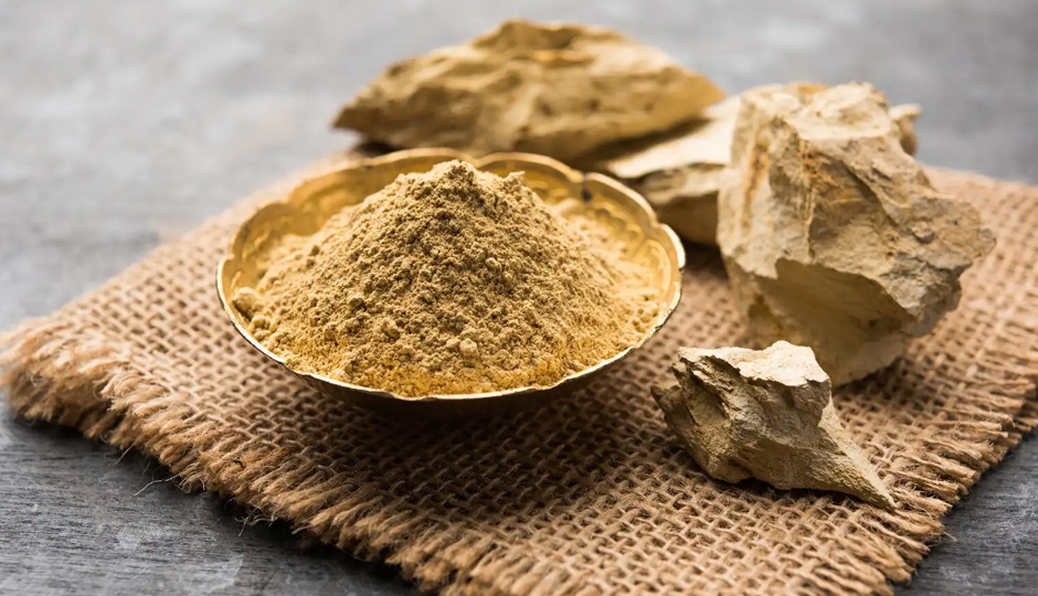 7 DIY Ways To Use Multani Mitti for Skin and Hair
