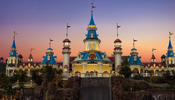 adlabs imagica,prithvi theatre,blue frog club,global vipassana pagoda,walk of fame,places to visit in mumbai