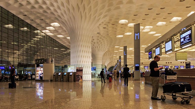 9 और 10 अप्रैल को 6 घंटे के लिए बंद रहेगा मुंबई एयरपोर्ट, फ्लाइट्स पर पड़ेगा असर