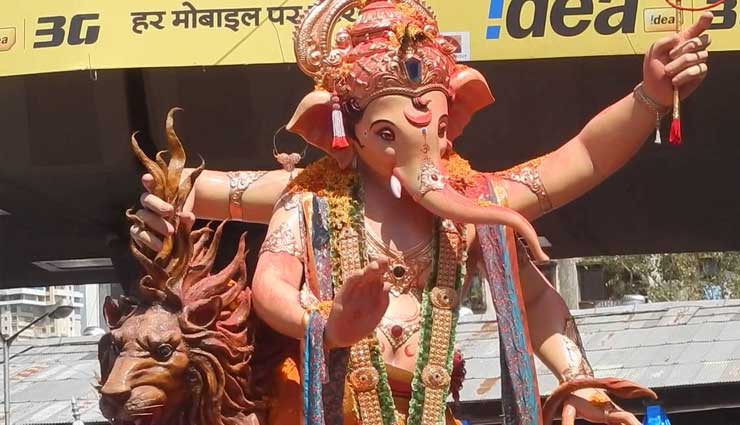 Ganesh Chaturthi 2018 : 'मुंबई चा राजा' गणेश गल्ली विसर्जन 2015, वीडियो