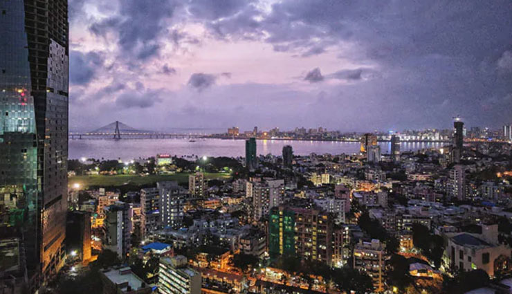 
मुंबई में अब 24 घंटे और सातों दिन खुले रहेंगे मॉल्स, होटल और दुकानें