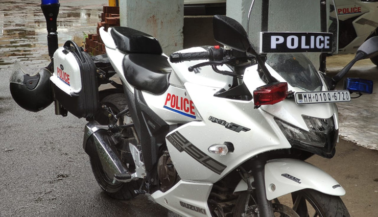 अपराधियों को पकड़ने के लिए मुंबई पुलिस को मिली ये खास सुपरबाइक
mumbai traffic police,mumbai police super cop,mumbai police superbike,mumbai police sports bike,maharashtra news,news