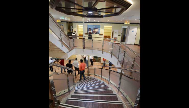 mumbai to goa via cruise,cruise pics,interiors,cruise angriya