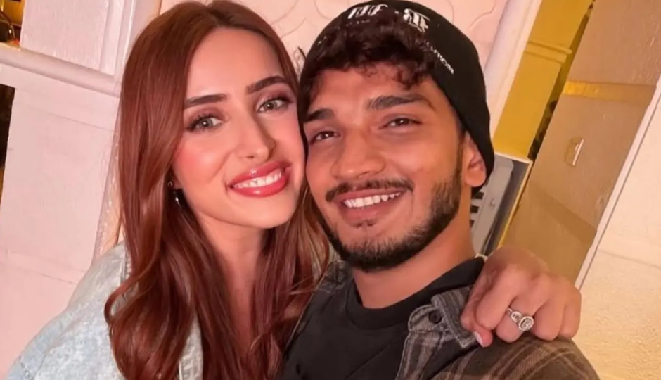 2 News : मुनव्वर ने पत्नी को ऐसे किया विश, बर्थडे पार्टी में पहुंचीं ये हसीनाएं, ‘जॉली एलएलबी 3’ का टीजर रिलीज