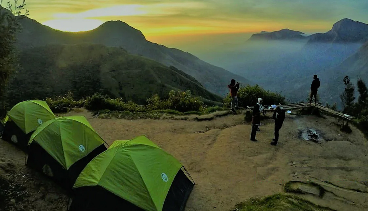 places to explore in munnar,munnar,mattupetty dam,echo point,atukkad waterfalls,top station,pothamedu viewpoint,trekking,meesapulimala,pallivasal tea garden,kuthumkal waterfalls,eravikulam national park