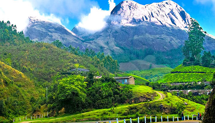 pondicherry,vacation in august,munnar kerala,cherrapunjee meghalaya,kodaikanal tamil nadu,bikaner rajasthan