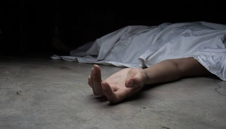 नया साल मनाने होटल में ठहरा कपल,  युवक  लड़की की हत्या कर भागा