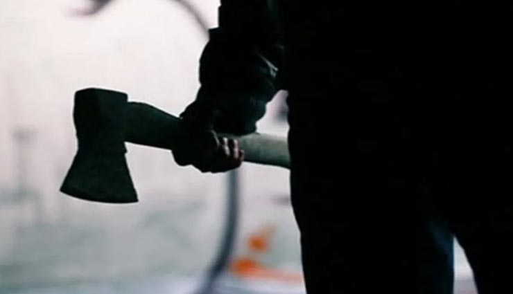 सीकर : नशे के लिए पैसे नहीं देने पर बेटे ने कर डाला कुल्हाड़ी से पिता पर हमला