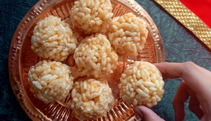 मुरमुरा लड्डू के साथ मनाएं लोहड़ी का जश्न, बनाने में नहीं आता जोर, हो जाते हैं फटाफट तैयार #Recipe murmura ladoo for lohri celebration,quick murmura ladoo recipe,puffed rice sweet balls,indian festive sweet with murmura,lohri special puffed rice ladoo,easy murmura ladoo at home,homemade puffed rice sweet,crispy murmura ladoo recipe,lohri festival dessert,delicious murmura ladoo,festive crunchy sweet balls,indian traditional murmura sweet,healthy puffed rice dessert,diy murmura ladoo,sweet treat for lohri