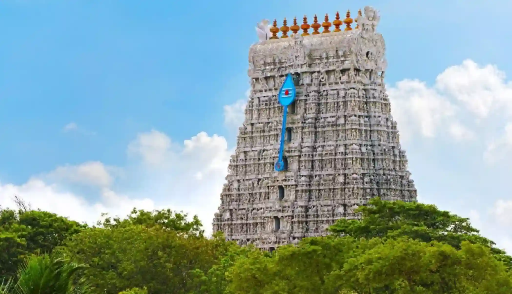 tamil nadu temples,famous temples in tamil nadu,spiritual travel tamil nadu,temple tourism india,cultural heritage tamil nadu,sacred sites tamil nadu,architectural marvels temples,tamil nadu pilgrimage,must-visit temples tamil nadu,religious tourism south india,historic temples tamil nadu,temple guide tamil nadu,devotional places tamil nadu,spiritual destinations india,top temples in tamil nadu