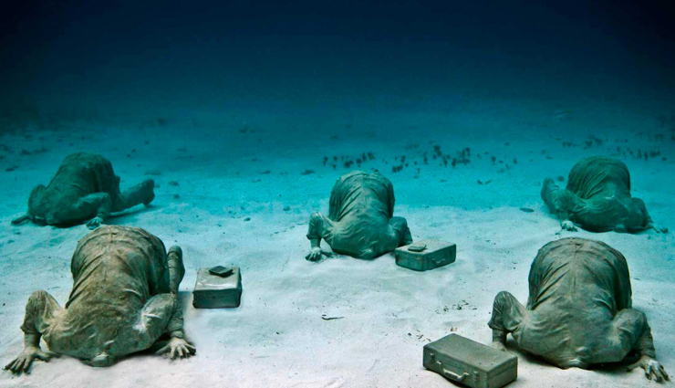 unique museums,unique museums in the world,places to visit in the world,cancun underwater museum,international spy museum,comics art museum,mutter museum,pitt rivers museum