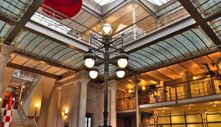 unique museums,unique museums in the world,places to visit in the world,cancun underwater museum,international spy museum,comics art museum,mutter museum,pitt rivers museum