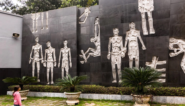 hỏa lò prison museum,vietnam national fine arts museum,vietnamese womens museum,vietnam museum of ethnology,vietnam military history museum,unique museums,museums in hanoi,hanoi