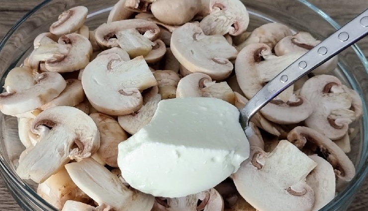 common cold remedies,superfoods for cold,cold and flu diet,natural cold treatment,foods to fight cold,immune boosting foods,cold symptoms relief,rhinovirus treatment,upper respiratory infection,natural remedies for cold