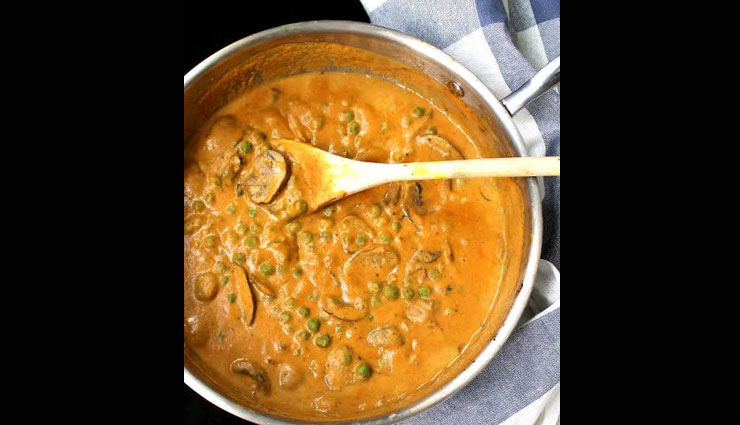 mushroom green peas masala,mushroom recipe,peas recipe,recipe