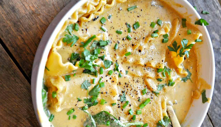 mushroom white lasagna soup,lasgna soup recipe,hunger struck,food,easy recipes