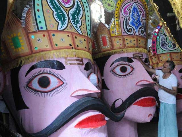 dussehra 2019,muslim man from up,tradition of making dussehra,uttar pradesh,jafar ali,mathura