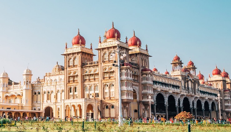 karnataka tourism,karnataka travel guide,mysore palace,coorg coffee plantations,hampi unesco heritage,bengaluru city tour,karnataka temples,karnataka forts,nature in karnataka,spiritual places karnataka,karnataka beaches,adventure in karnataka,cultural heritage karnataka,karnataka sightseeing,travel karnataka