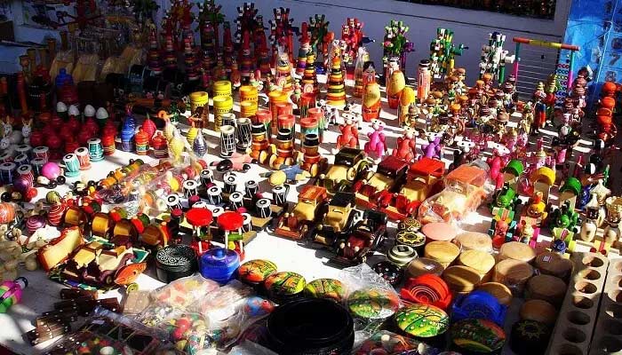 unique things,unique things of mysore,mysore,shopping in mysore,architectural beauty of mysore palace,goddess chamunda at chamundeshwari temple,mysore dasara,mysore kingdom,mysore kingdom,mysore pak