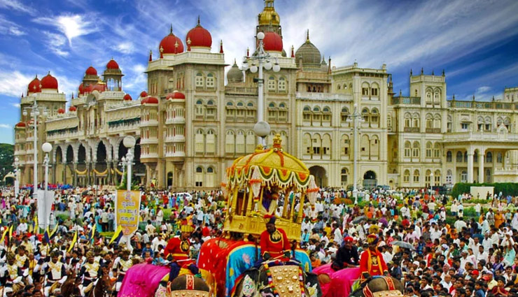 popular festivals in south india,south indian festivals guide,onam festival kerala,mysore dasara celebrations,pongal festival tamil nadu,hampi utsav karnataka,karaga festival bangalore,thrissur pooram temple festival,chithirai thiruvizha madurai,ugadi festival andhra pradesh,mahamaham festival tamil nadu,vishu festival kerala,traditional festivals of south india,famous south india cultural festivals,south india festival tour packages,south indian temple festivals,harvest festivals in south india,cultural festivals in south india.