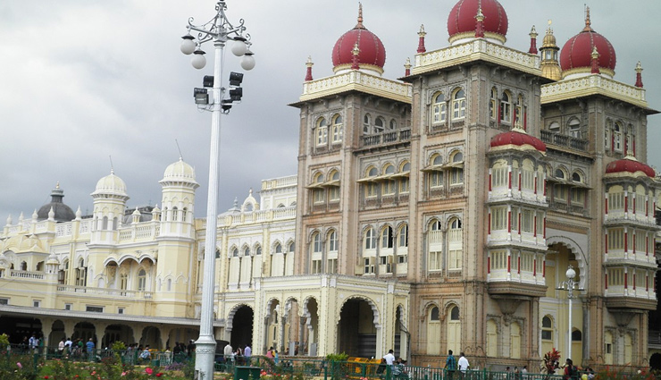 tourist places in india,famous indian tourist destinations,india top travel spots,western tourists in india,popular places for western tourists,attractions for foreign visitors in india,best places to visit for westerners in india,must-see destinations in india for western tourists,india allure for travelers from western countries,cultural experiences in india for western tourists