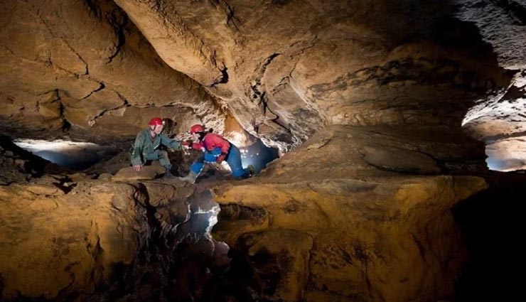 भूलभुलैया है भारत की यह गुफा, रहस्य बनाते हैं इसे रोचक weird news,weird cave,mysterious cave,krem puri in meghalaya,worlds longest sandstone cave