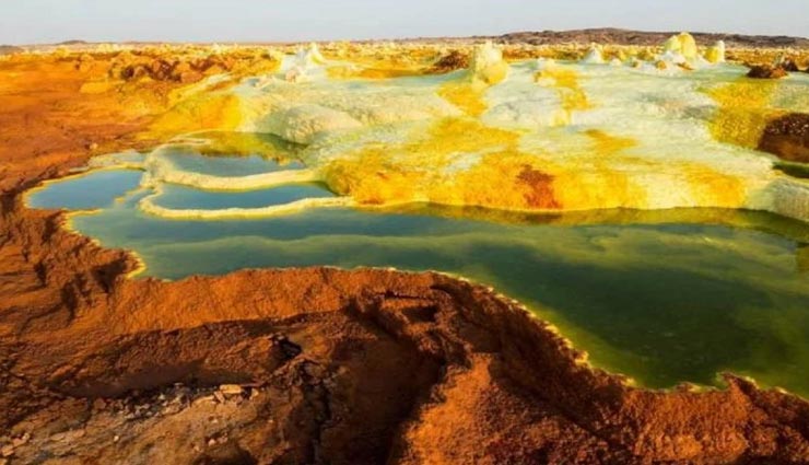 weird news,weird place,weird information,danakil depression,mysterious place,the hottest place