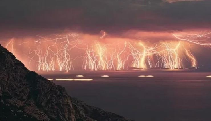 weird news,weird place,mysterious place,venezuela,the most electric place on earth